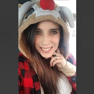 Meet your Posher, Caroline